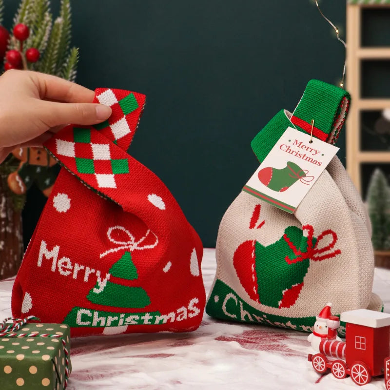 Christmas Knitted Handbags Cartoon Candy Bag Lightweight Gift Tote Bags Fashionable Knitted Pouch Xmas New Year Party Gift Bags
